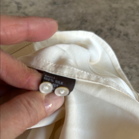 Two for one! NWT J. McLaughlin sz L Cream Shirt with NWT Blue and tan Scarf - Picture 6 of 6